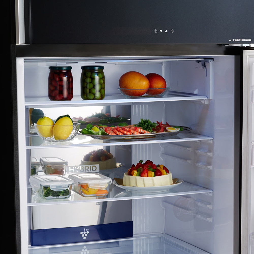 מקרר מקפיא עליון 600 ליטר נטו Sharp 4660 עם התקן שבת מובנה - גימור זכוכית אפורה - יבואן רשמי