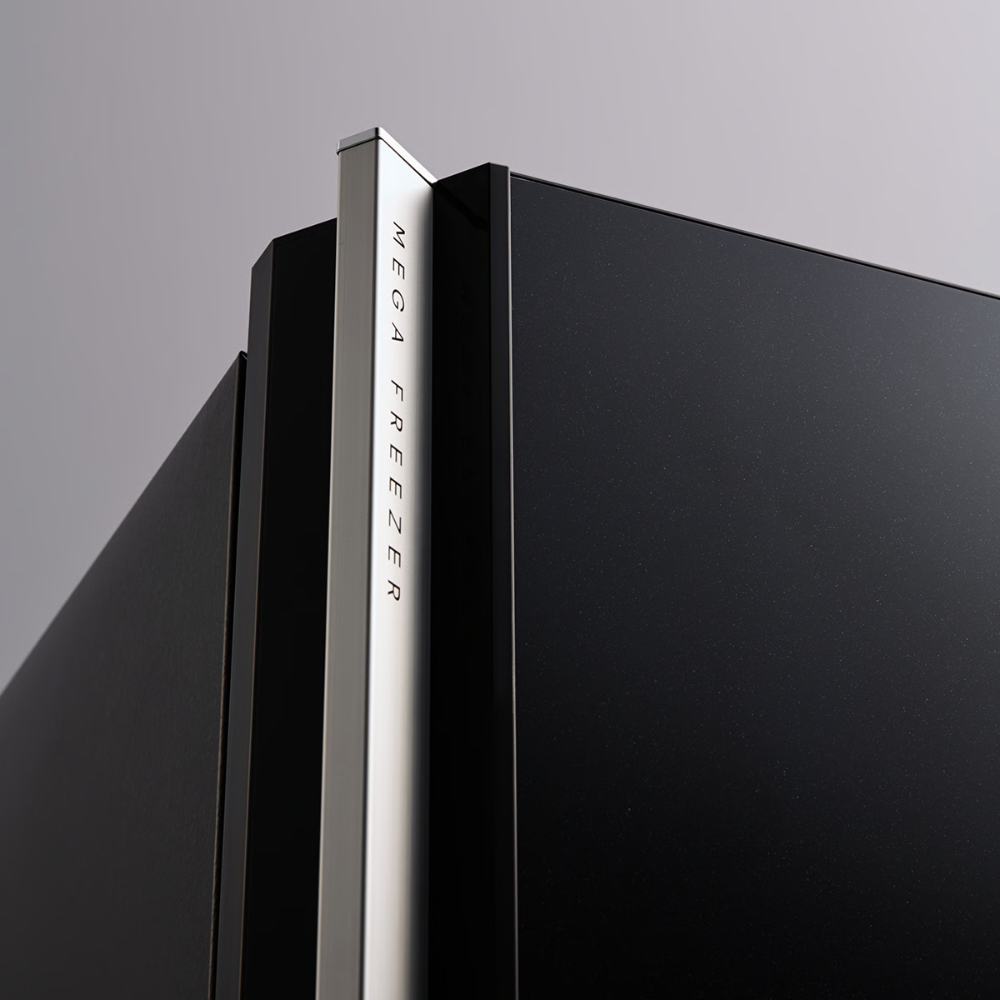 מקרר מקפיא עליון 600 ליטר נטו Sharp 4660 עם התקן שבת מובנה - גימור זכוכית אפורה - יבואן רשמי